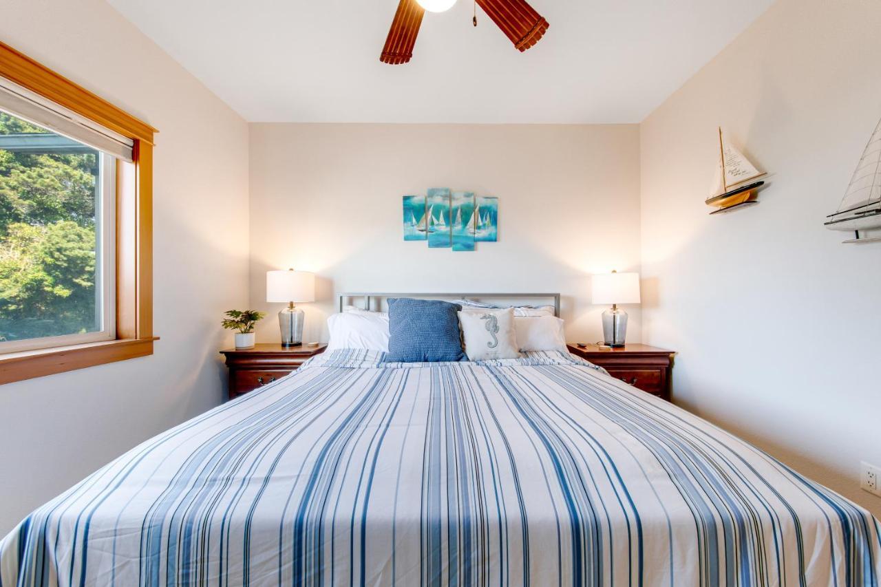 Villa Blue Wave Heights à Lincoln City Extérieur photo